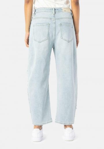 Свободные джинсы