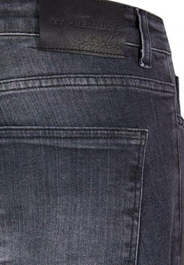 Узкие джинсы