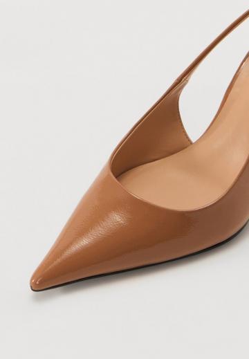 Туфли на высоком каблуке