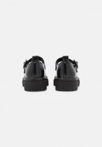 Полуботинки