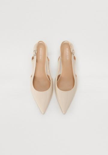 Туфли с ремешком