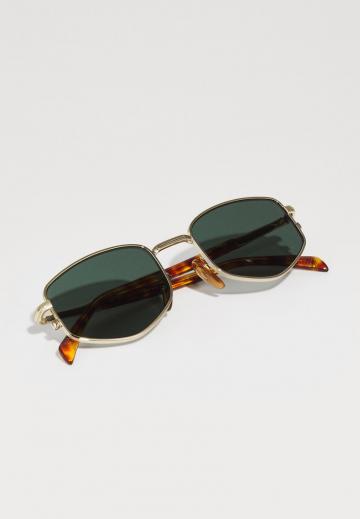 Солнечные очки