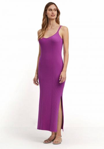 Вязаное платье