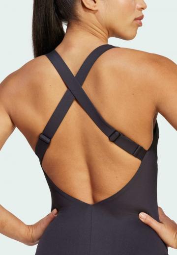 Слитный купальник