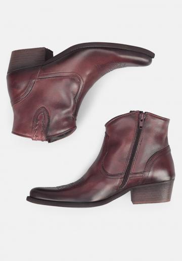 Ковбойские сапоги