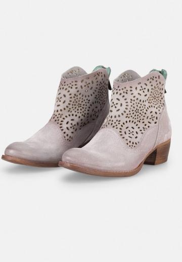 Ковбойские сапожки