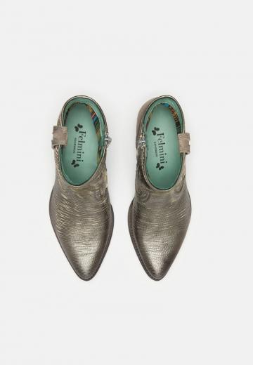 Ковбойские сапожки