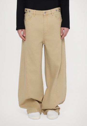 Джинсы бойфренда