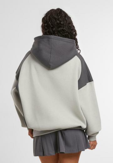 Пуловер с капюшоном