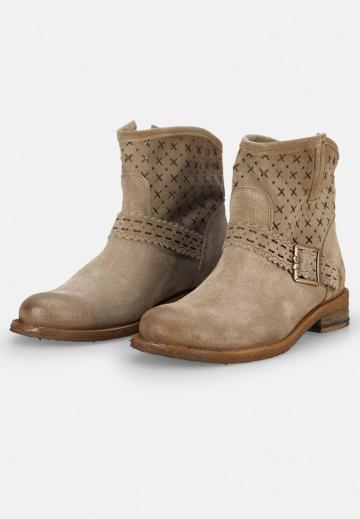 Широкие сапоги