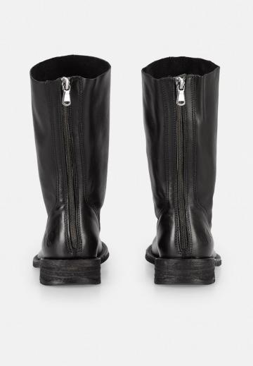 Широкие сапоги