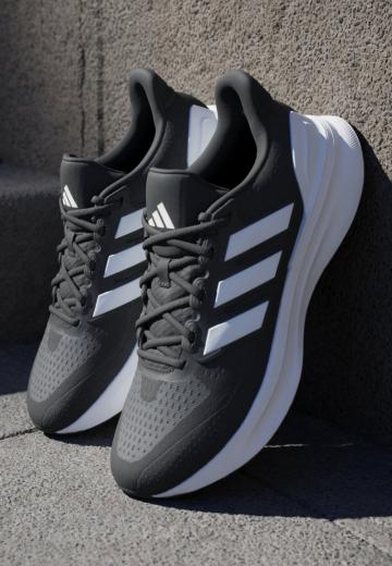 Беговые кроссовки