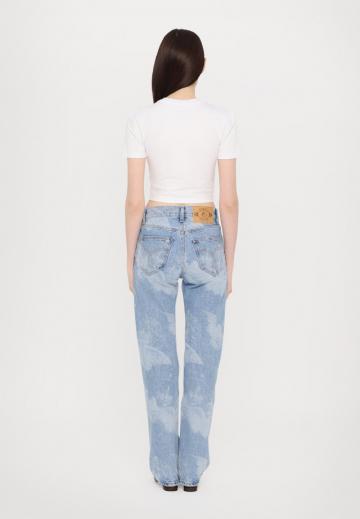 Прямые джинсы