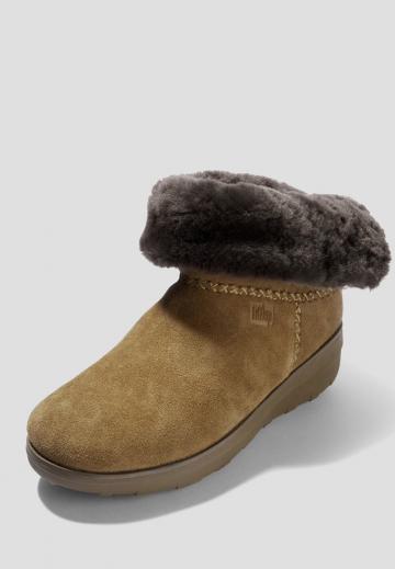 Сапожки на танкетке