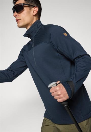 Спортивная кофта