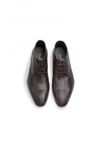 Ботинки на шнуровке