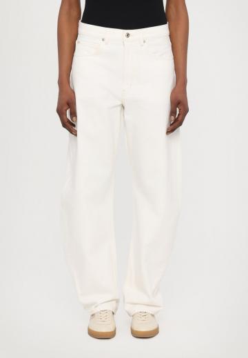 Джинсы бойфренда