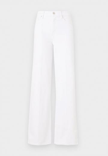 Джинсы бойфренда