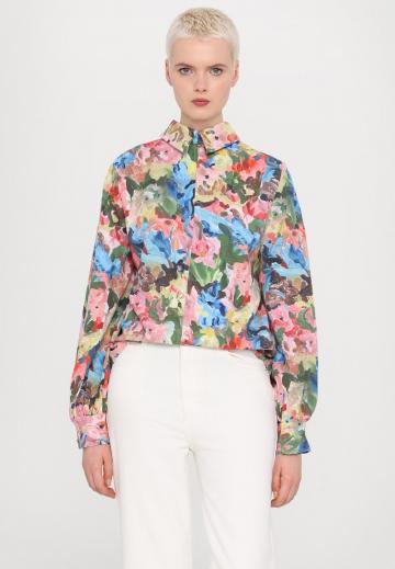 Короткие джинсы