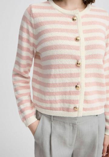 Вязаная кофта