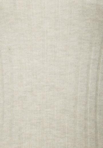 Вязаное платье