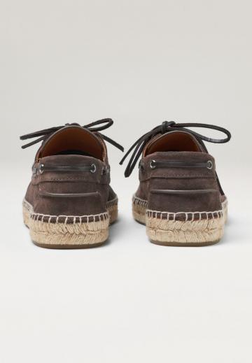 Ботинки на шнуровке