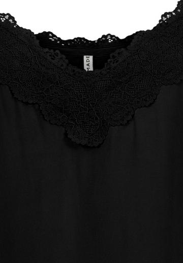 Топ на бретельках