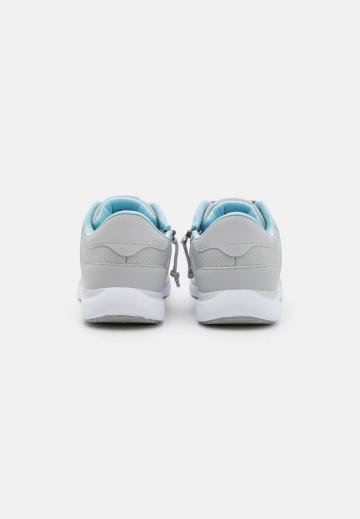 Гандбольные кроссовки