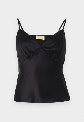 Топ на бретельках