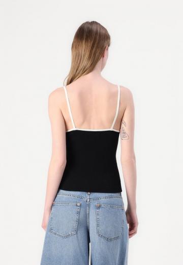 Топ на бретельках