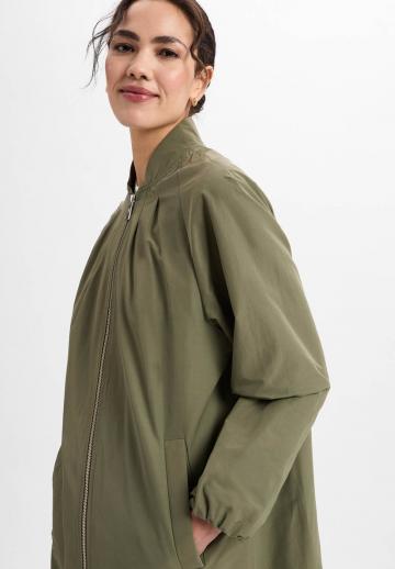 Короткое пальто