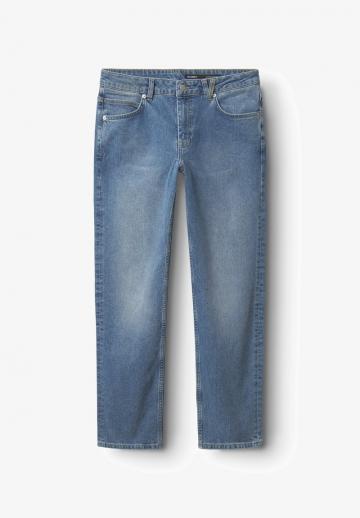 Прямые джинсы