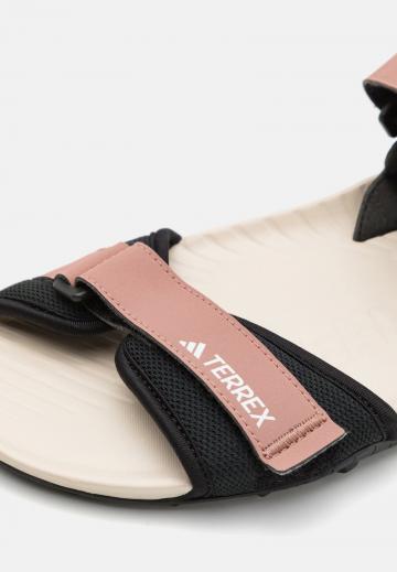 Спортивные сандалии