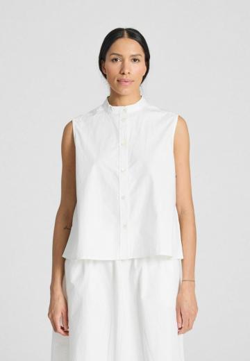 Блузка без рукавов