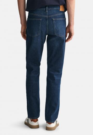 Узкие джинсы