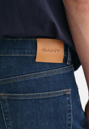 Узкие джинсы