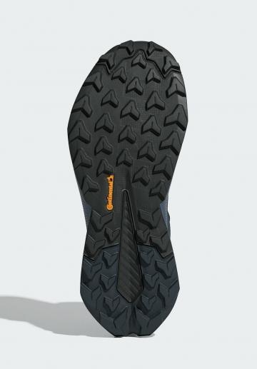 Походные ботинки