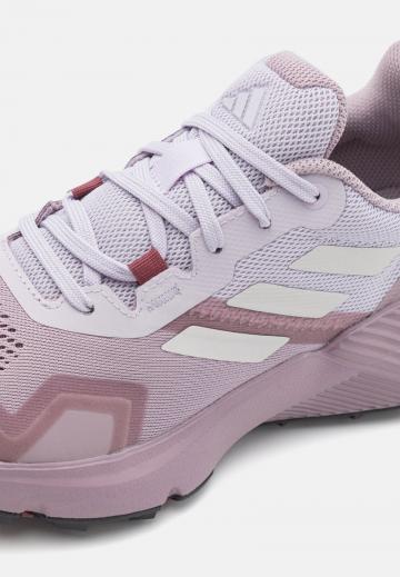 Беговые кроссовки