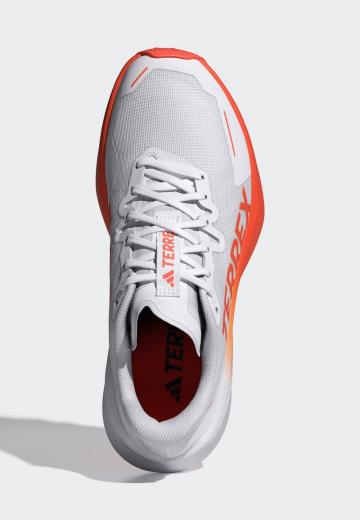 Беговые кроссовки