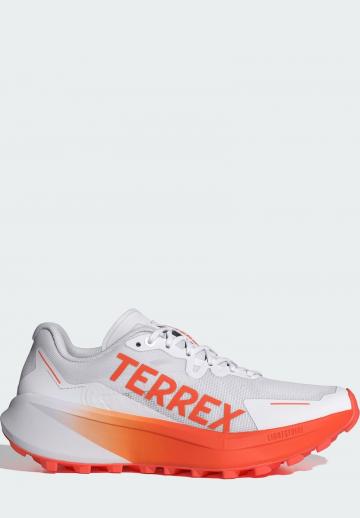 Беговые кроссовки