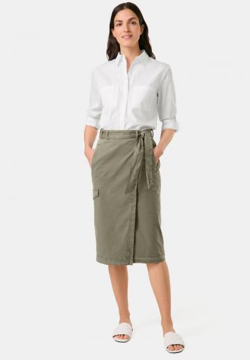 Юбка с накладными карманами