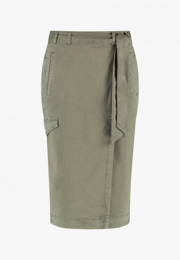Юбка с накладными карманами