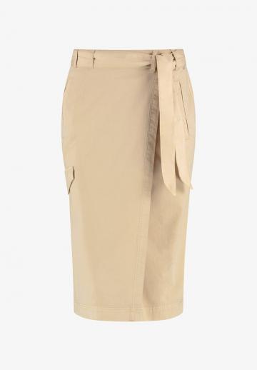 Юбка с накладными карманами