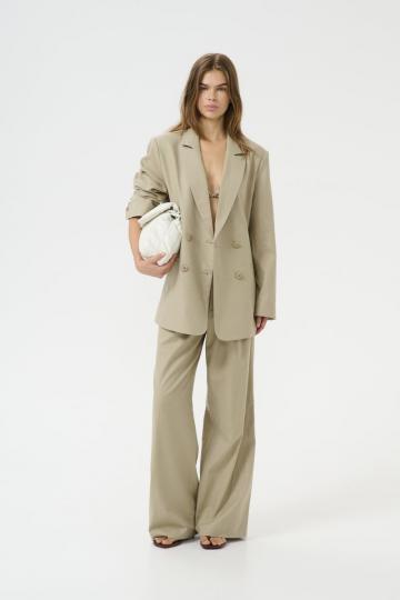 Длинный блейзер