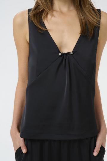 Блузка без рукавов