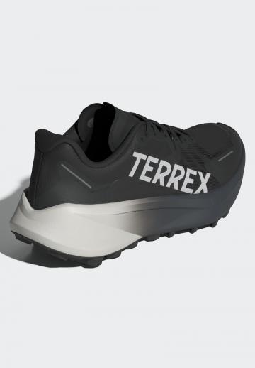 Беговые кроссовки