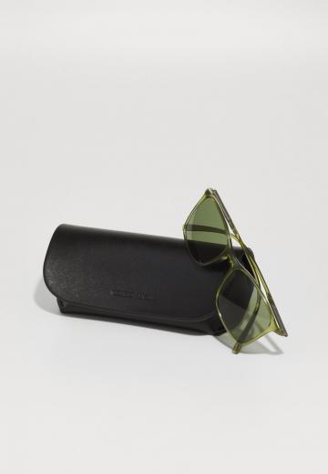 Солнечные очки