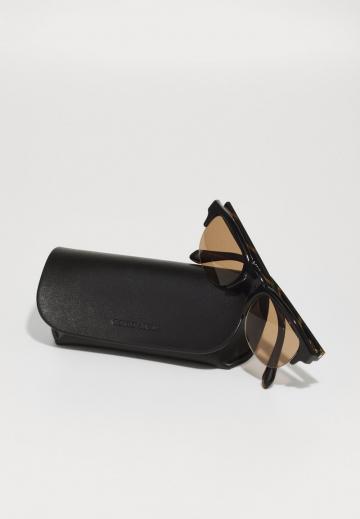 Солнечные очки