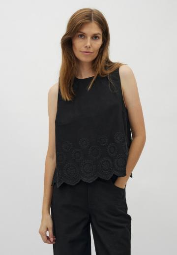 Блузка без рукавов