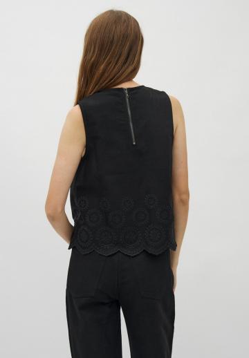 Блузка без рукавов